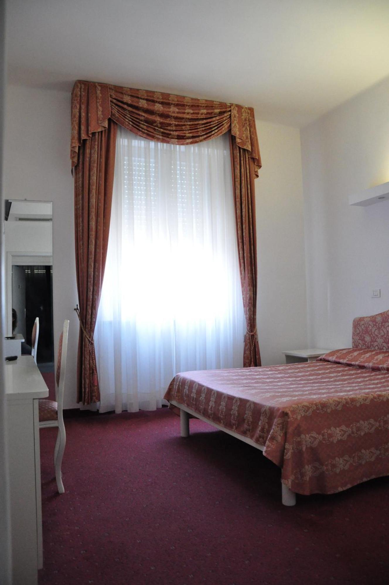 Hotel Sirena