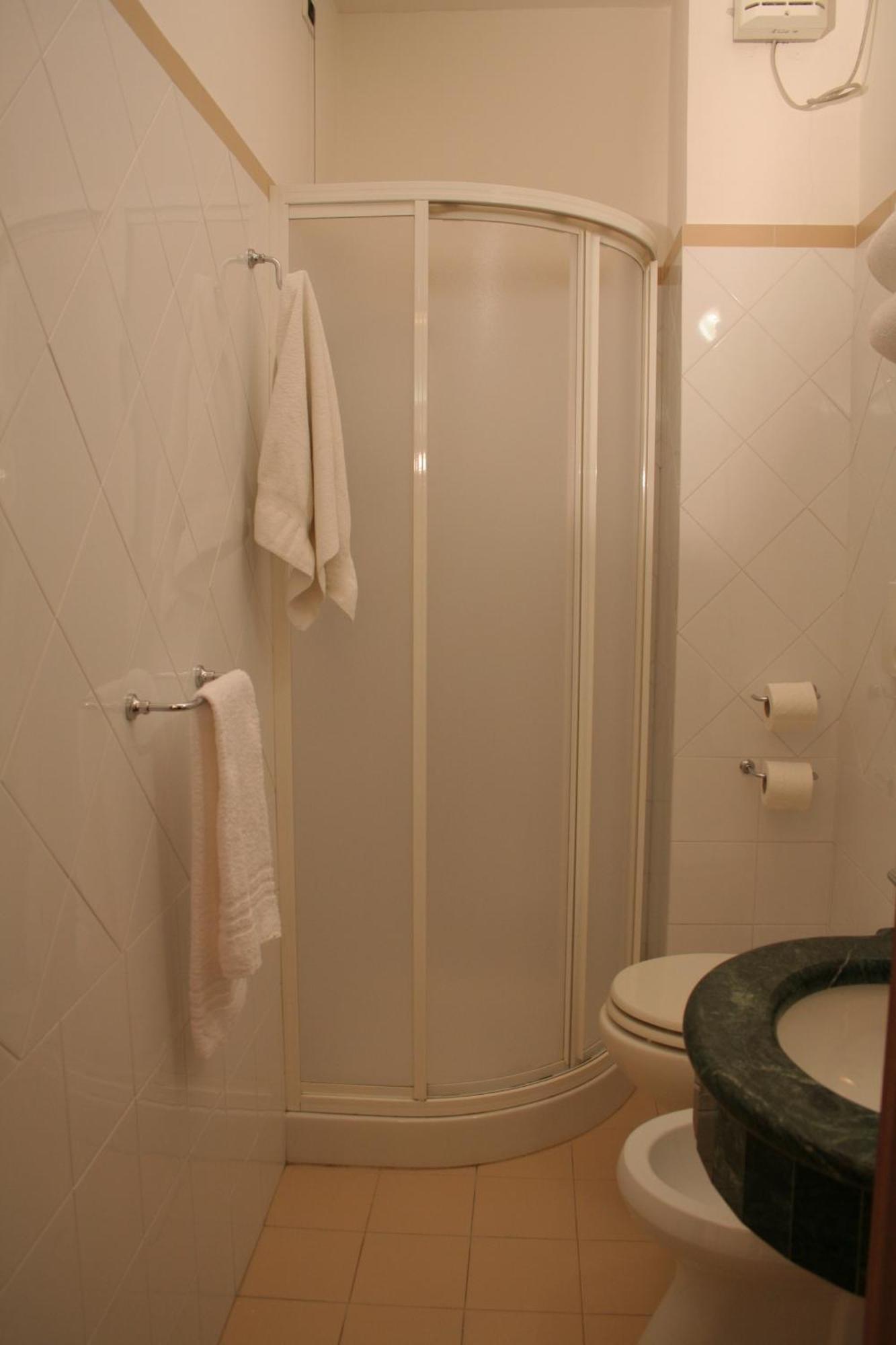 Sirena Hotel 3*